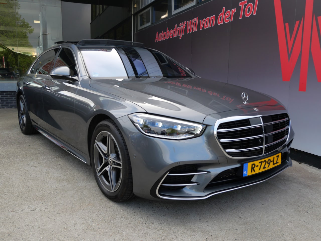 Mercedes-Benz S-klasse - 580 e LANG | AMG | PANO | SOFTCLOSE | NL-AUTO | MASSAGE | 3D DISPLAY | LUCHTVERING!! - AutoWereld.nl