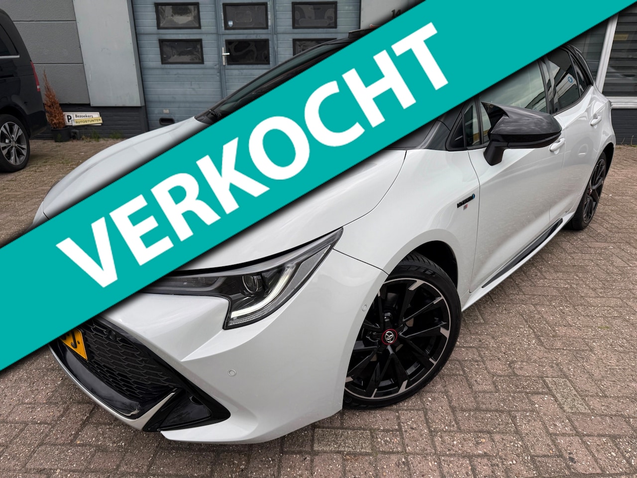 Toyota Corolla - 2.0 Hybrid GR-SPORT PLUS 2021 NARDO ACC PANO ALCANTARA LUXE - AutoWereld.nl