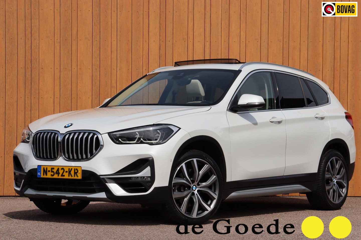 BMW X1 - SDrive20i High Executive org.NL leer+verw Schuifdak HUD A.camera Carplay - AutoWereld.nl
