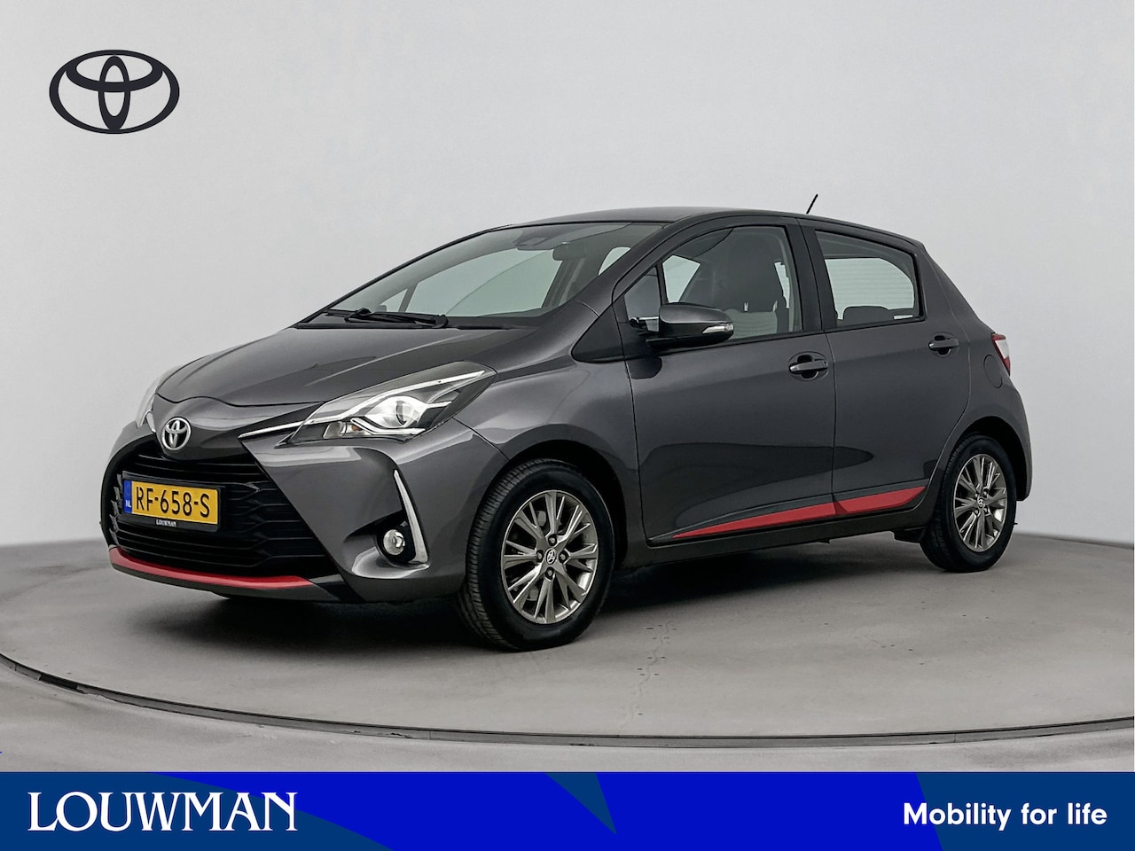 Toyota Yaris - 1.5 VVT-i Design | Handgeschakeld | Climate Control | Camera | - AutoWereld.nl