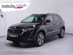 Skoda Karoq - 1.5 TSI ACT Business Edition Plus NAP Clima Winterpakket Navi Camera PDC v+a Voorruitverwa