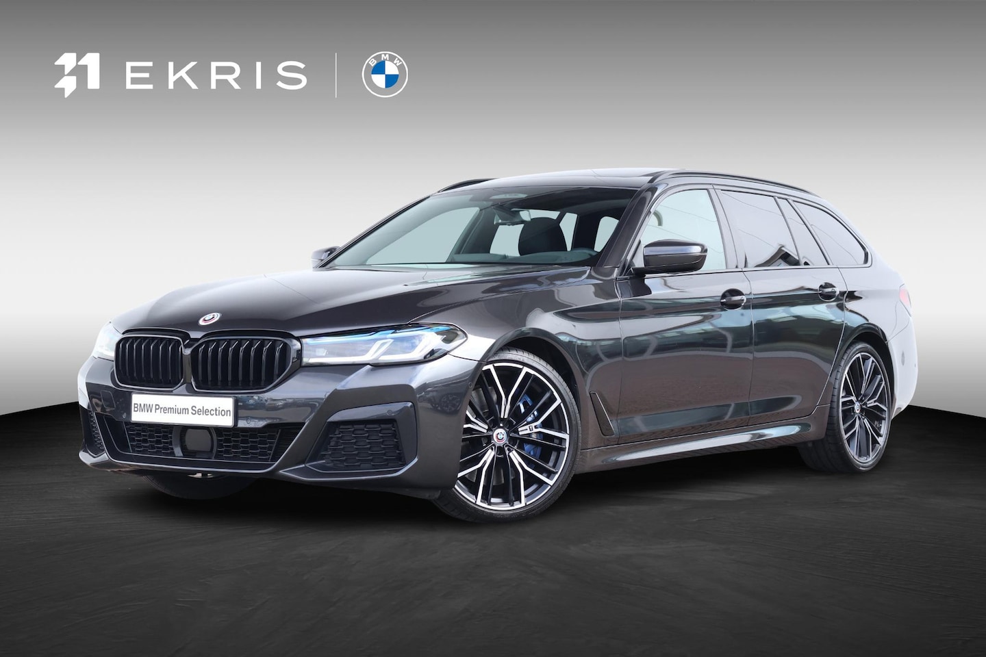BMW 5-serie Touring - 540i xDrive M-Sportpakket / Harman Kardon / Panoramadak / Laserlicht / Head Up Display / C - AutoWereld.nl