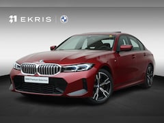 BMW 3-serie - 320i / M-Sportpakket / PDC / Achteruitrij Camera / Verwarmde Voorstoelen / Adaptieve Led /