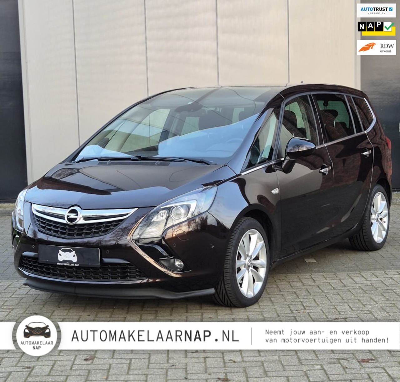 Opel Zafira Tourer - 1.4 Cosmo 7p. / Automaat / Panorama / Trekhaak / Org. NL / Lage KM-stand / - AutoWereld.nl