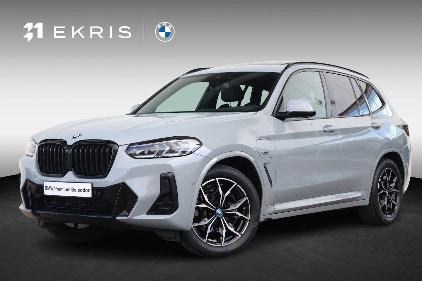BMW X3 - xDrive30e / M-Sport Pakket / Pano Dak / Trekhaak / Head-Up / Comforttoegang / Laserlicht / - AutoWereld.nl