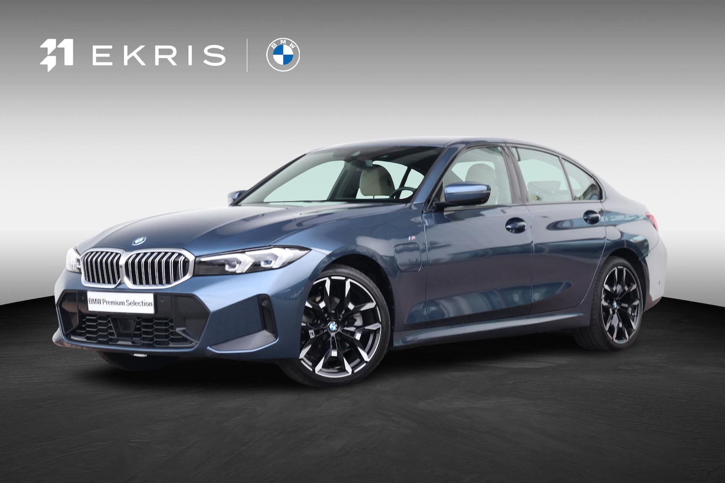 BMW 3-serie - 330e / M-Sport Pakket / Active Cruise / Hifi / Parking Plus / Stuur & Stoelverwarming / Co - AutoWereld.nl