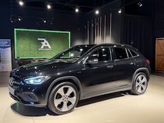 Mercedes-Benz GLA-Klasse - 250e Luxury LED|Camera|Sfeer|Leer Zwart
