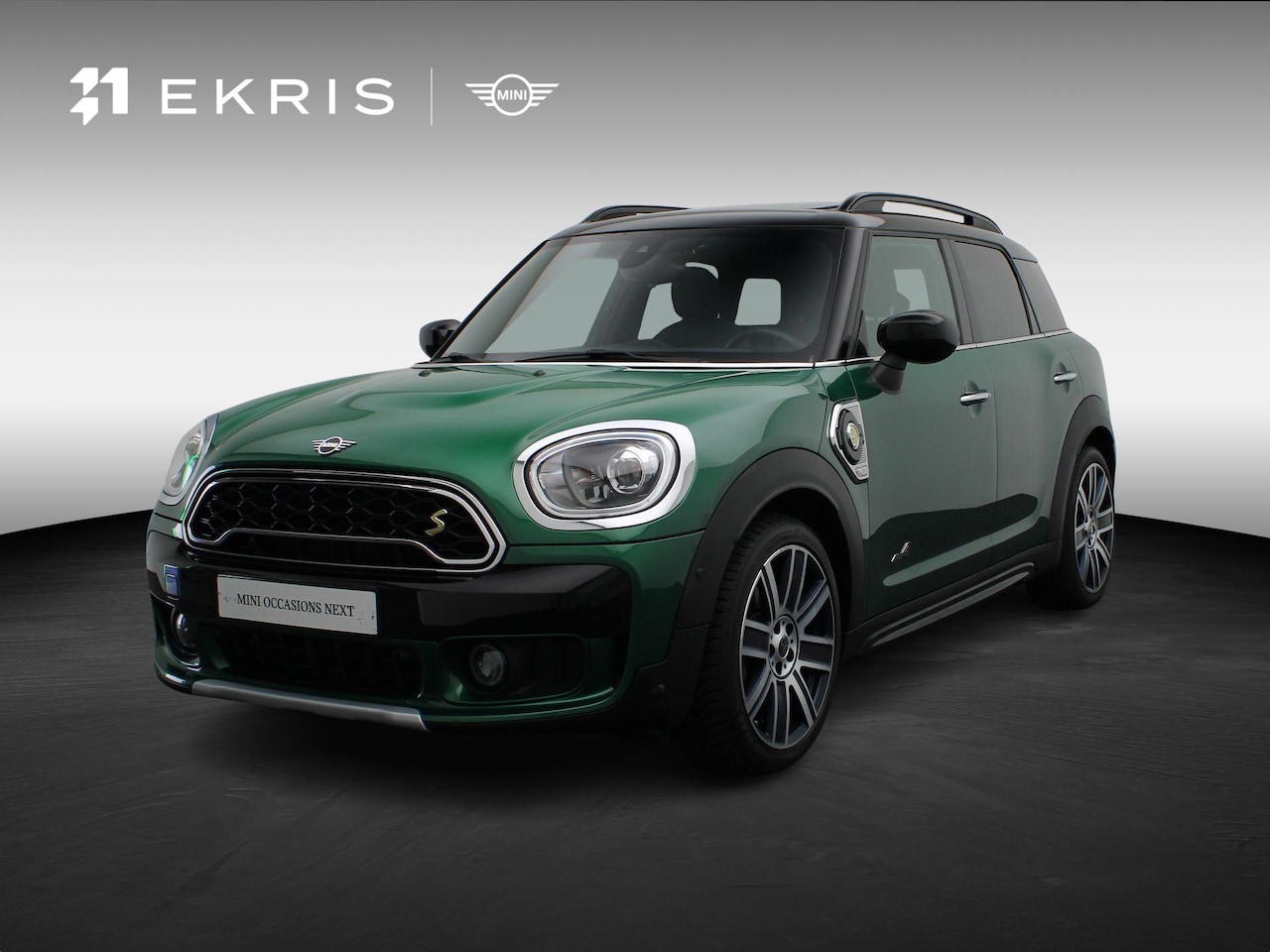 MINI Countryman - Cooper S E ALL4 Chili + MINI Yours Trim Pakket + Visibility Package + Panoramadak + Elektr - AutoWereld.nl