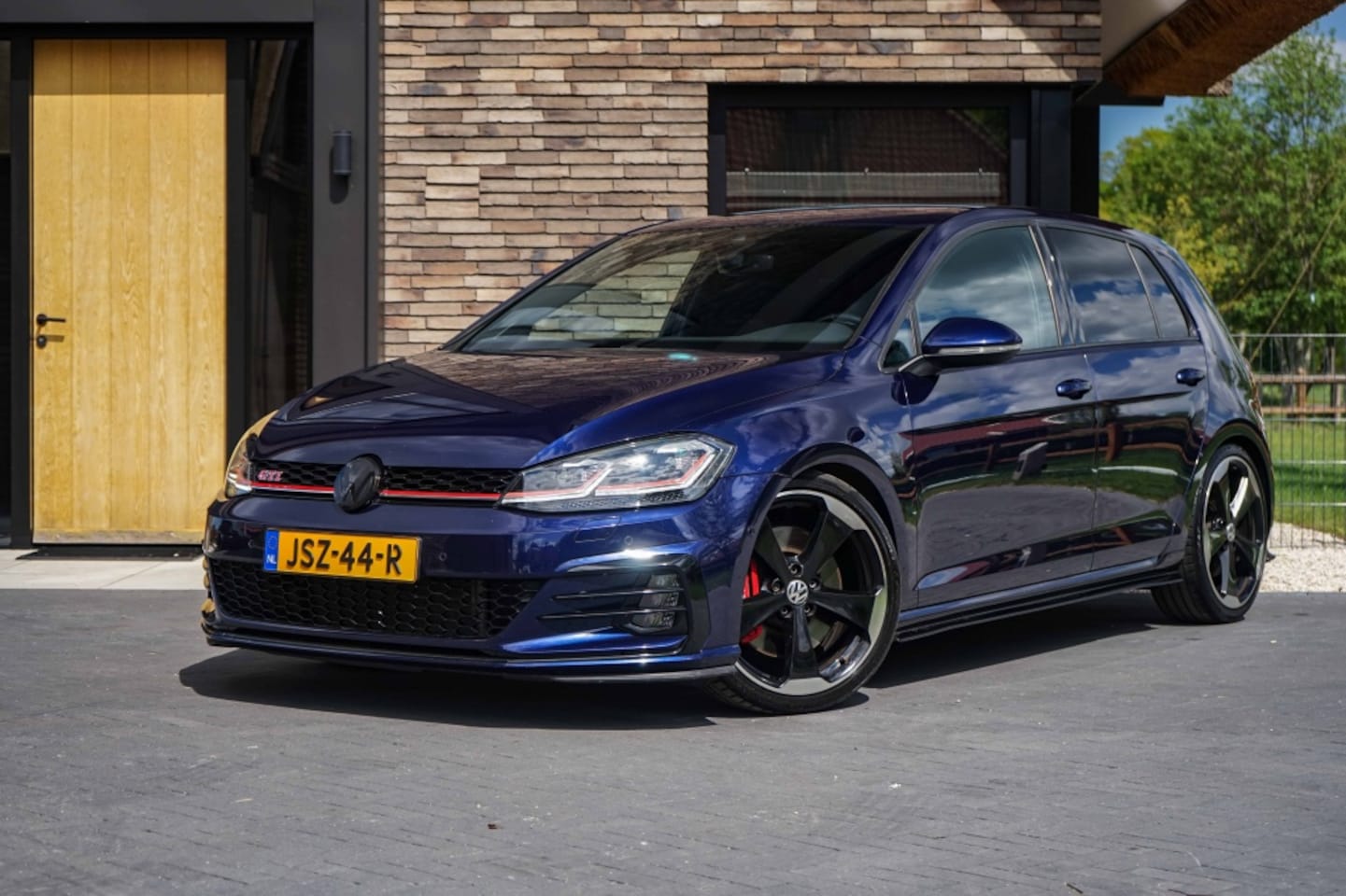 Volkswagen Golf - GTI Performance 245PK H6 Dynaudio/Camera/Performance-zetels - AutoWereld.nl