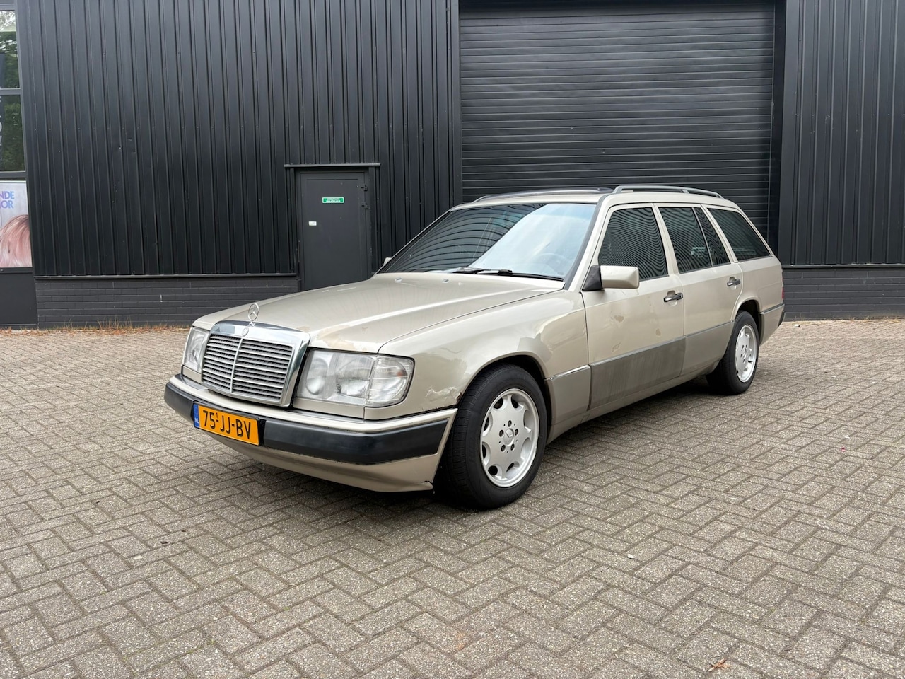 Mercedes-Benz 200-500 (W124) Combi - 230 TE NW APK - AutoWereld.nl