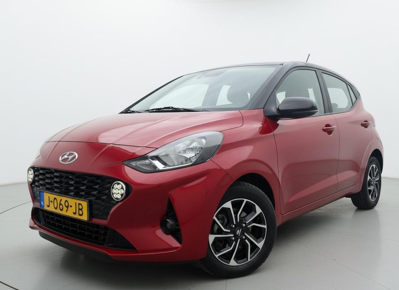 Hyundai i10 - 1.0 Comfort Carplay Cruise Airco Eerste Eigenaar Perfecte Staat Origineel Nederlands Nieuw - AutoWereld.nl