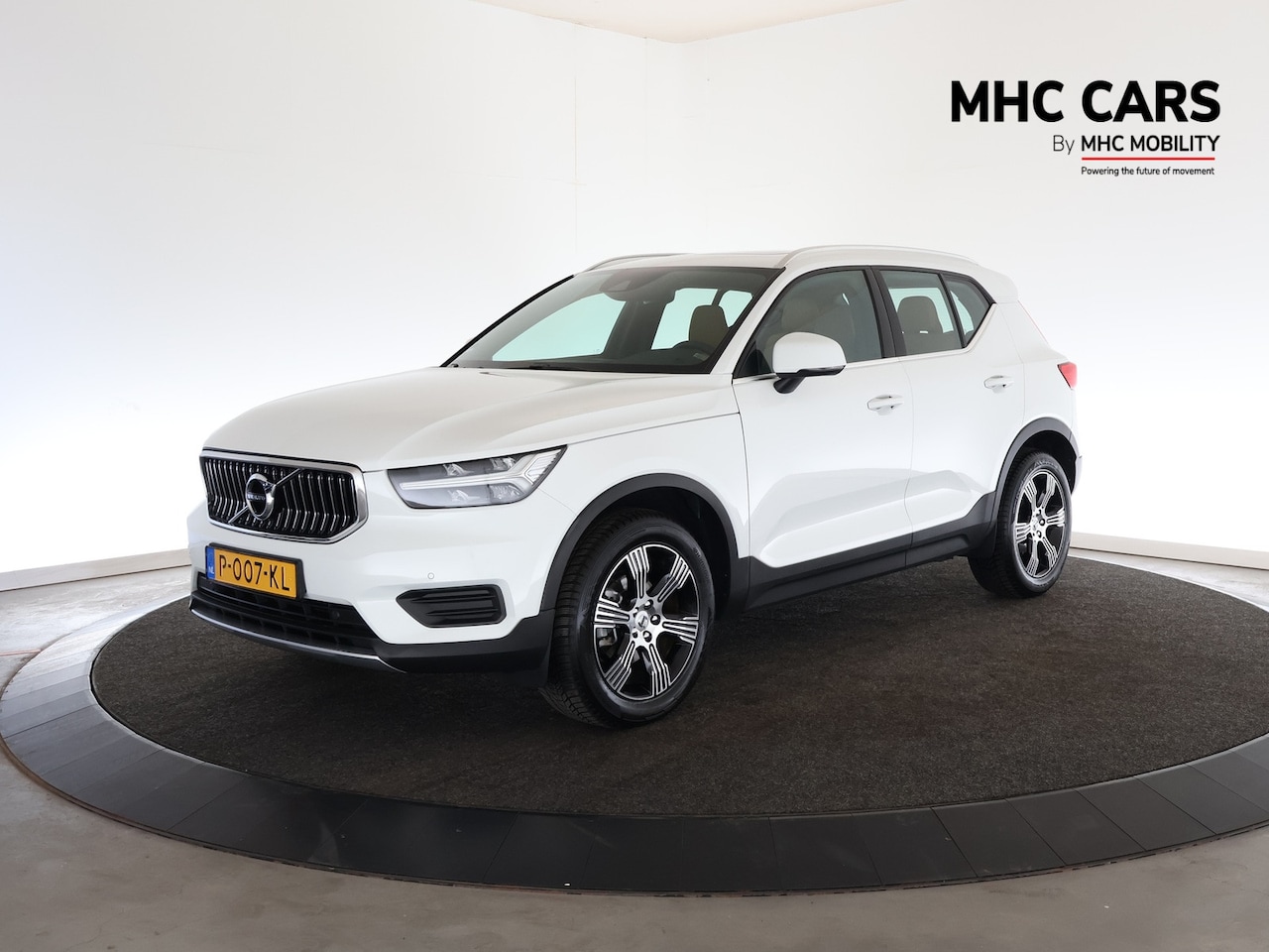 Volvo XC40 - 1.5 T2 Inscription | Trekhaak | Navi | Clima | Leder | - AutoWereld.nl