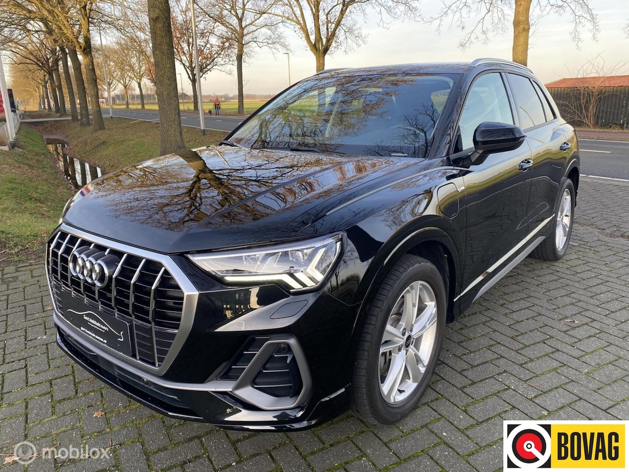 Audi Q3 - 45 TFSI e S Line I 19 Inch I Camera I Sonos I - AutoWereld.nl