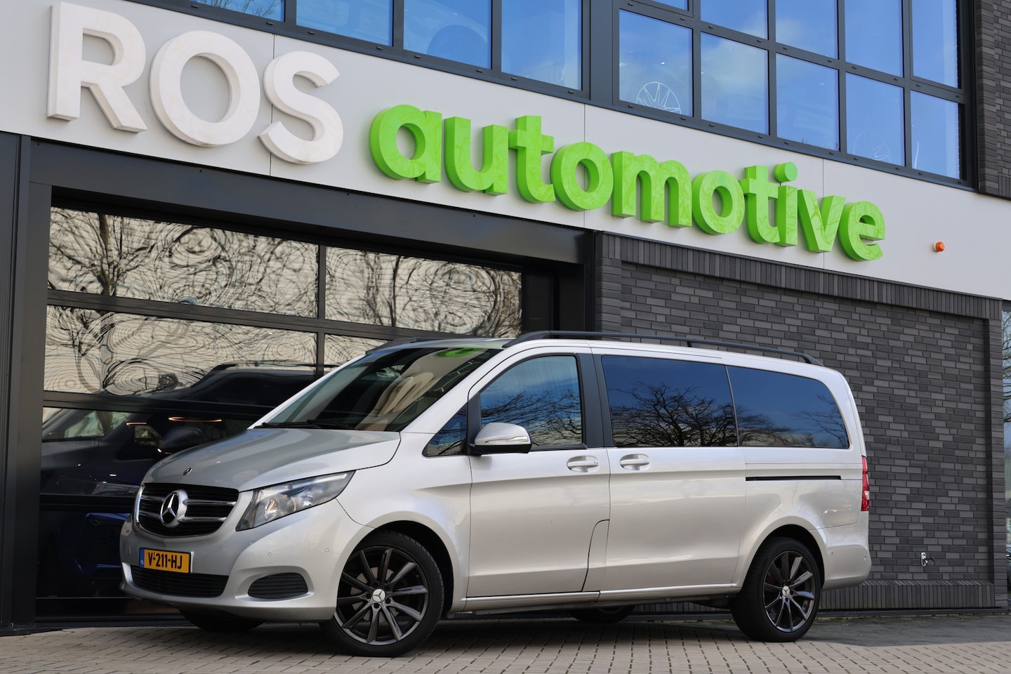Mercedes-Benz V-klasse - 250 CDI Lang DC Avantgarde | EX.BTW | CAMERA | PDC V+A | NAVI | - AutoWereld.nl