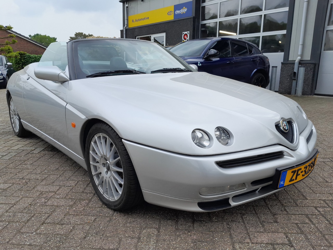 Alfa Romeo Spider - 3.0-12V V6 - Airco - Elec cabriodak - AutoWereld.nl