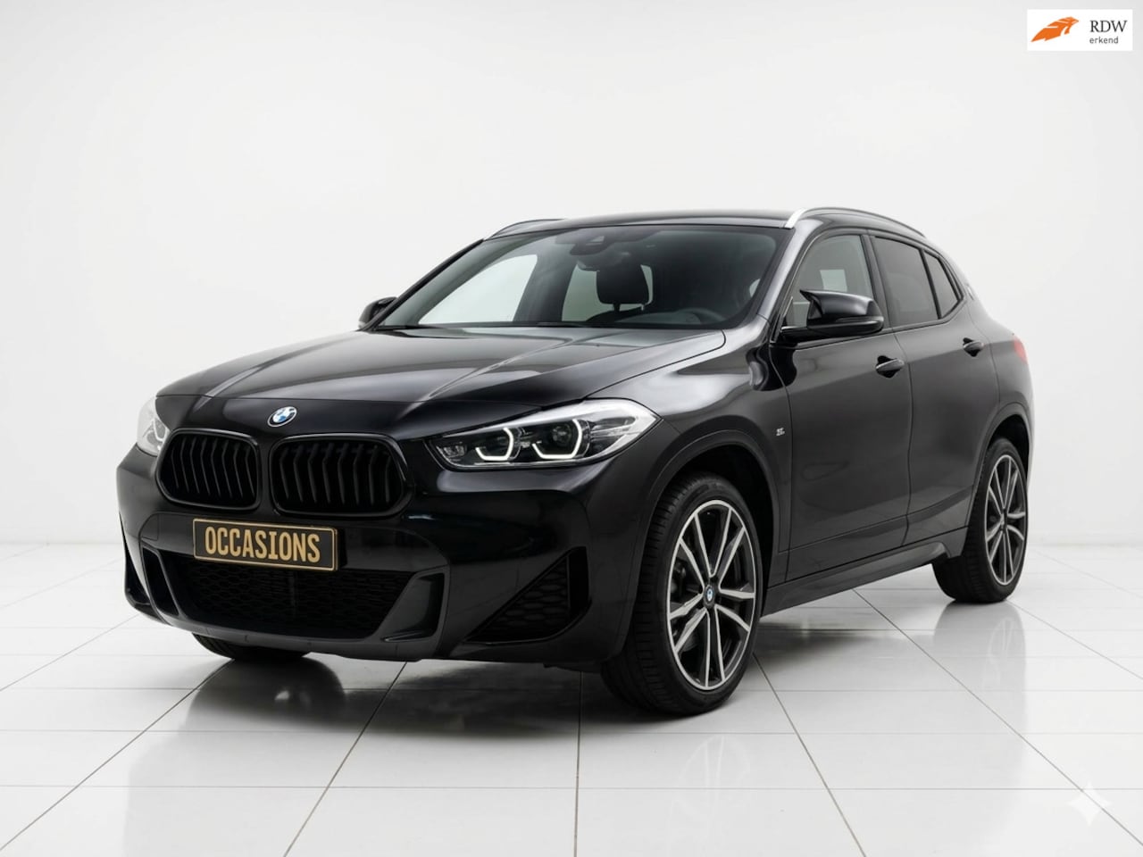 BMW X2 - SDrive18i High Executive LEDER M-SPORT AUTOMAAT! - AutoWereld.nl