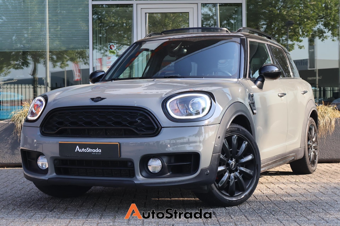 MINI Countryman - Mini (f60) 1.5 Cooper 136pk AUT I Pano I Harman Kardon I LED I Carplay | Navi I Stoelverwa - AutoWereld.nl
