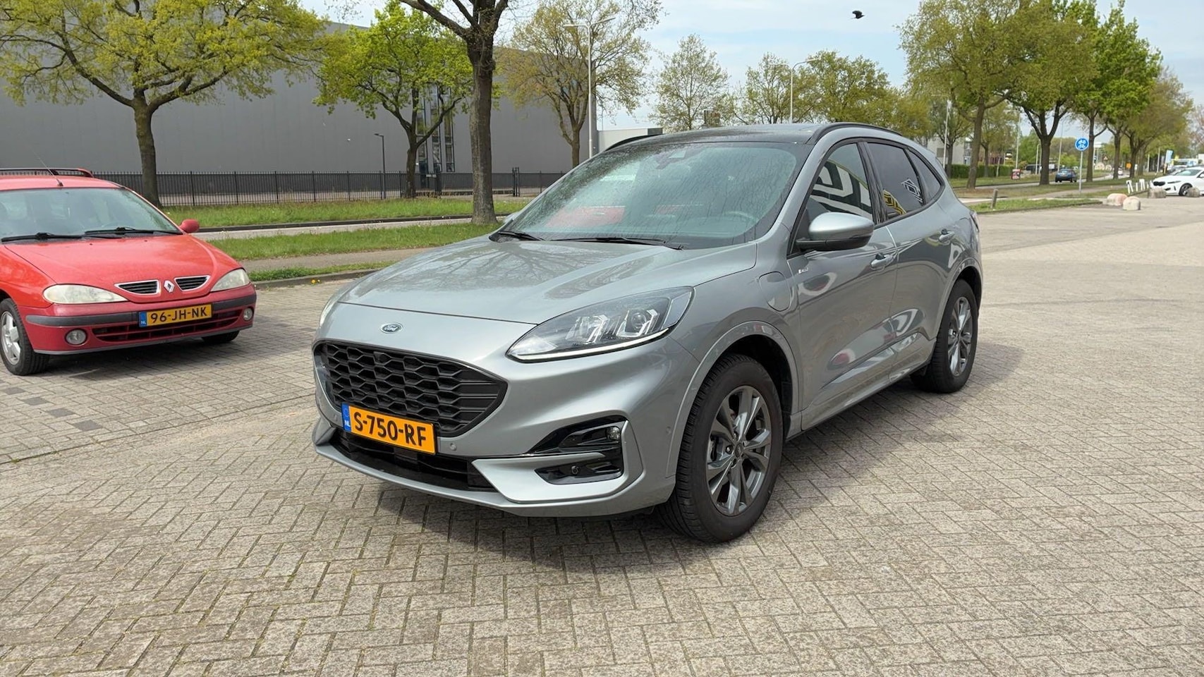 Ford Kuga - 2.5 PHEV ST-Line | Afneembare trekhaak | Panoramadak | Navigatie | - AutoWereld.nl