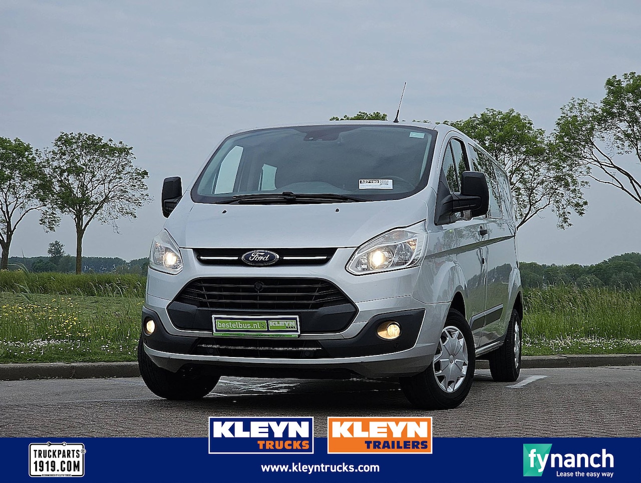 Ford Transit Custom - dubbel cabine EURO6 - AutoWereld.nl