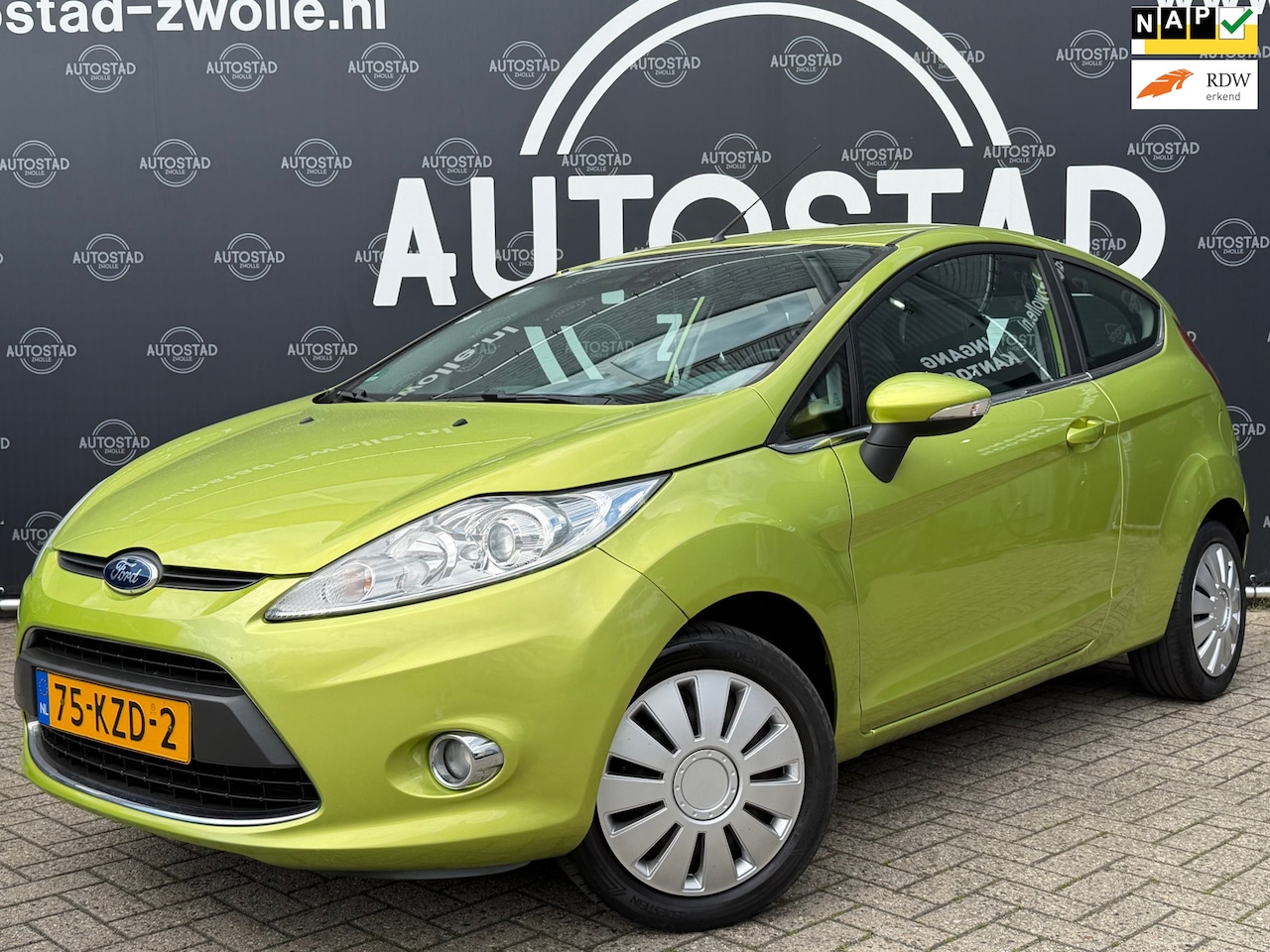 Ford Fiesta - 1.25 Titanium NL-Auto / 2e Eigenaar / NAP / APK / Airco - AutoWereld.nl