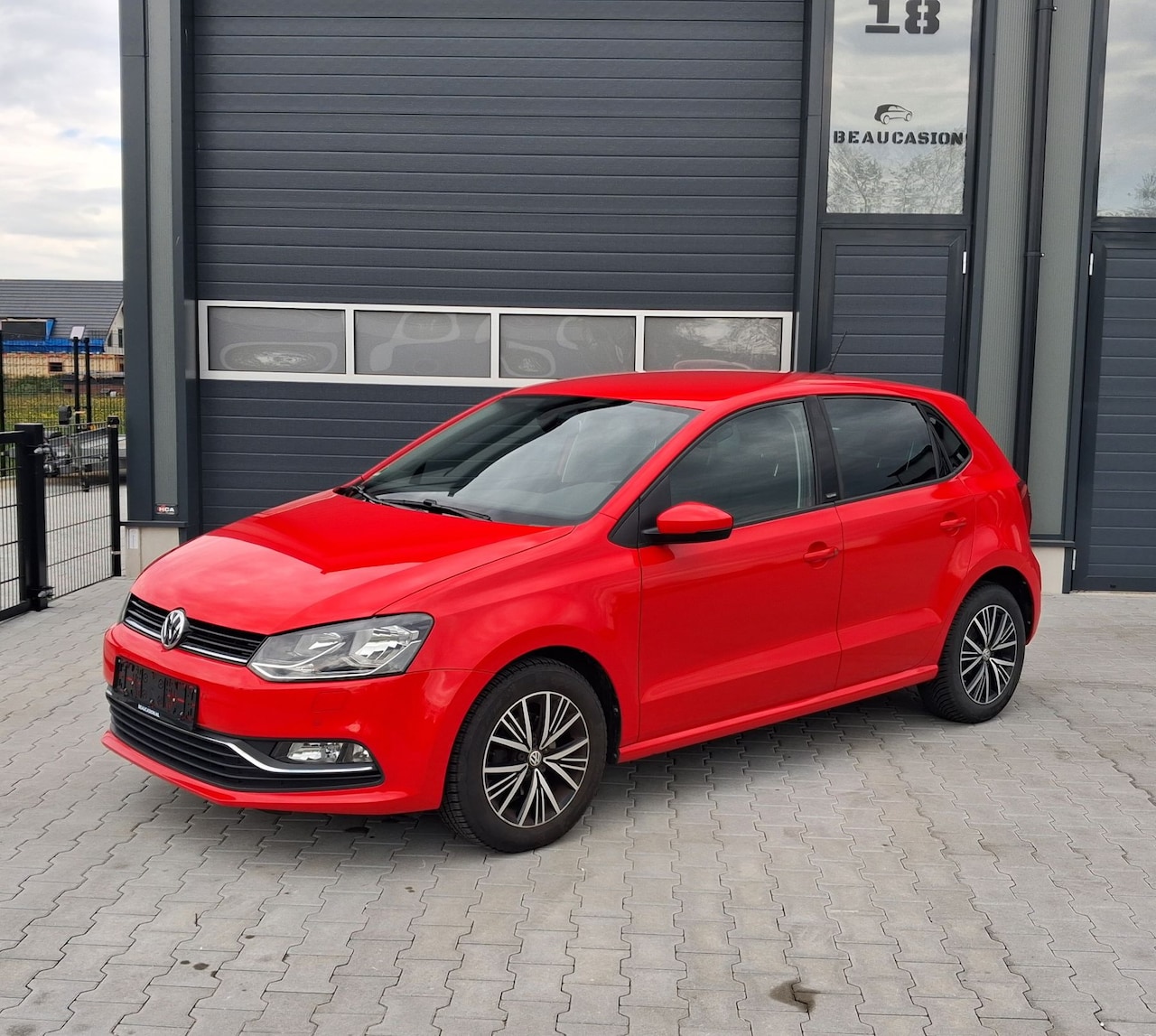 Volkswagen Polo - 1.0 Comfortline ALLSTAR uitvoering *bomvol opties *apk 29-02-2028 - AutoWereld.nl
