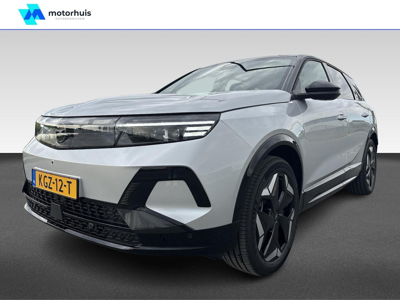 Opel Grandland Electric - | AWD Ultimate 325pk | Panoramadak | Leer | Focal Audio | - AutoWereld.nl