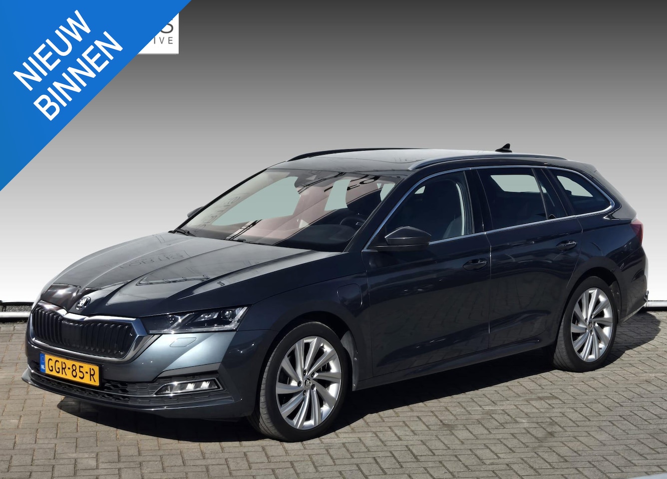 Skoda Octavia Combi - 1.4 TSI iV PHEV Business Edition Plus PANODAK | ELEKTRISCHE KLEP | NAVI - AutoWereld.nl