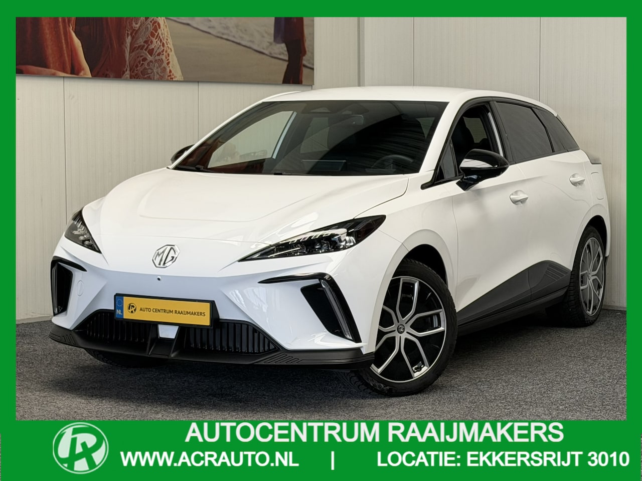 MG MG4 Electric - LUXURY LONG RANGE 204 PK 64 KWH FABRIEKGARANTIE TOT 3031 !!! NAVIGATIE ADAPTIVE CRUISE CON - AutoWereld.nl