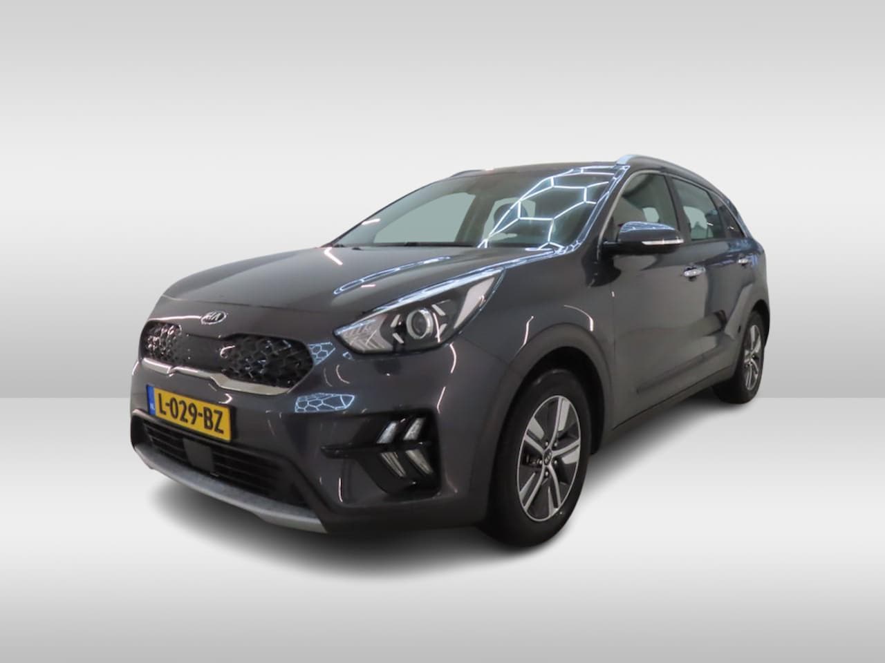 Kia Niro - 1.6 GDi Hybrid DynamicLine BINNENKORT ONLINE - AutoWereld.nl