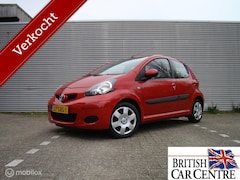 Toyota Aygo - 1.0-12V Dynamic Navigator