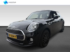MINI Cooper - 1.5 Business | Airco | Navigatiesysteem | Radio
