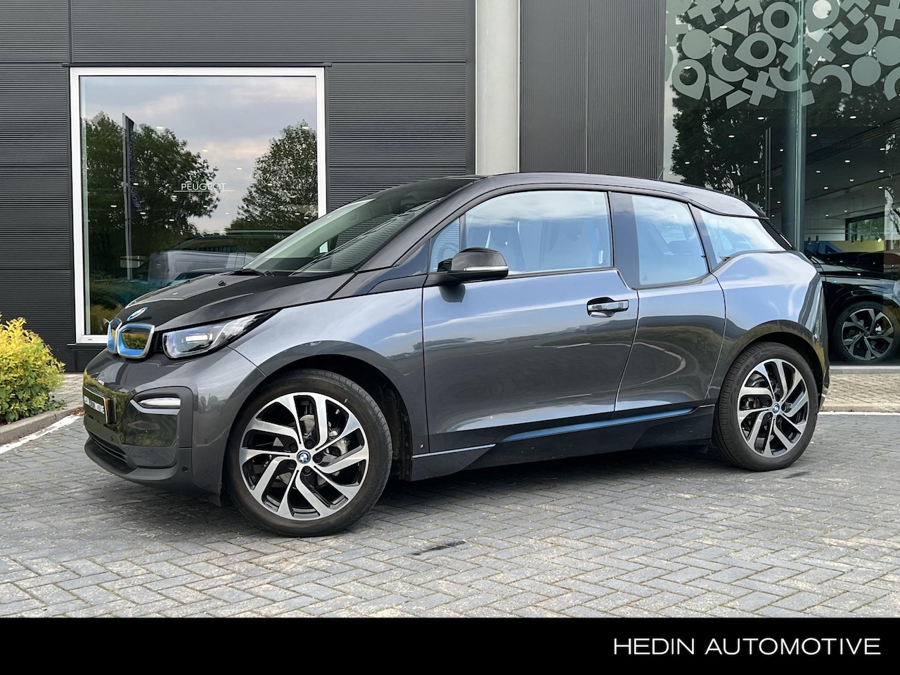 BMW i3 - Basis 120Ah 42 kWh | Stoelverwarming | Clima - AutoWereld.nl