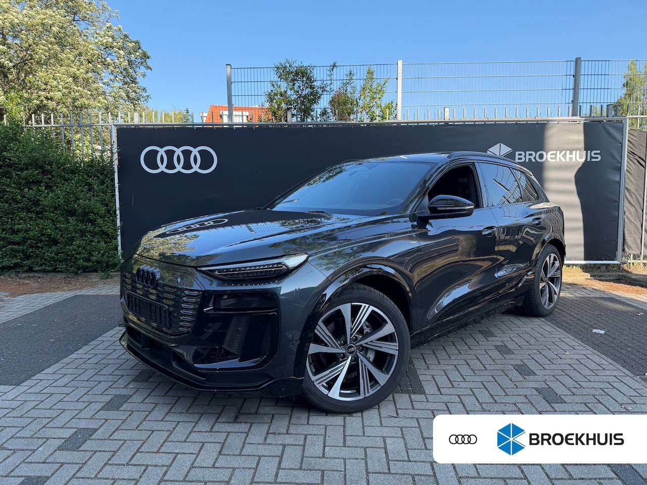 Audi Q6 e-tron - | | Q6 | S-line | Performance | | Bang&Olufsen| Trekhaak | Panoramadak | Stoel ventilatie - AutoWereld.nl