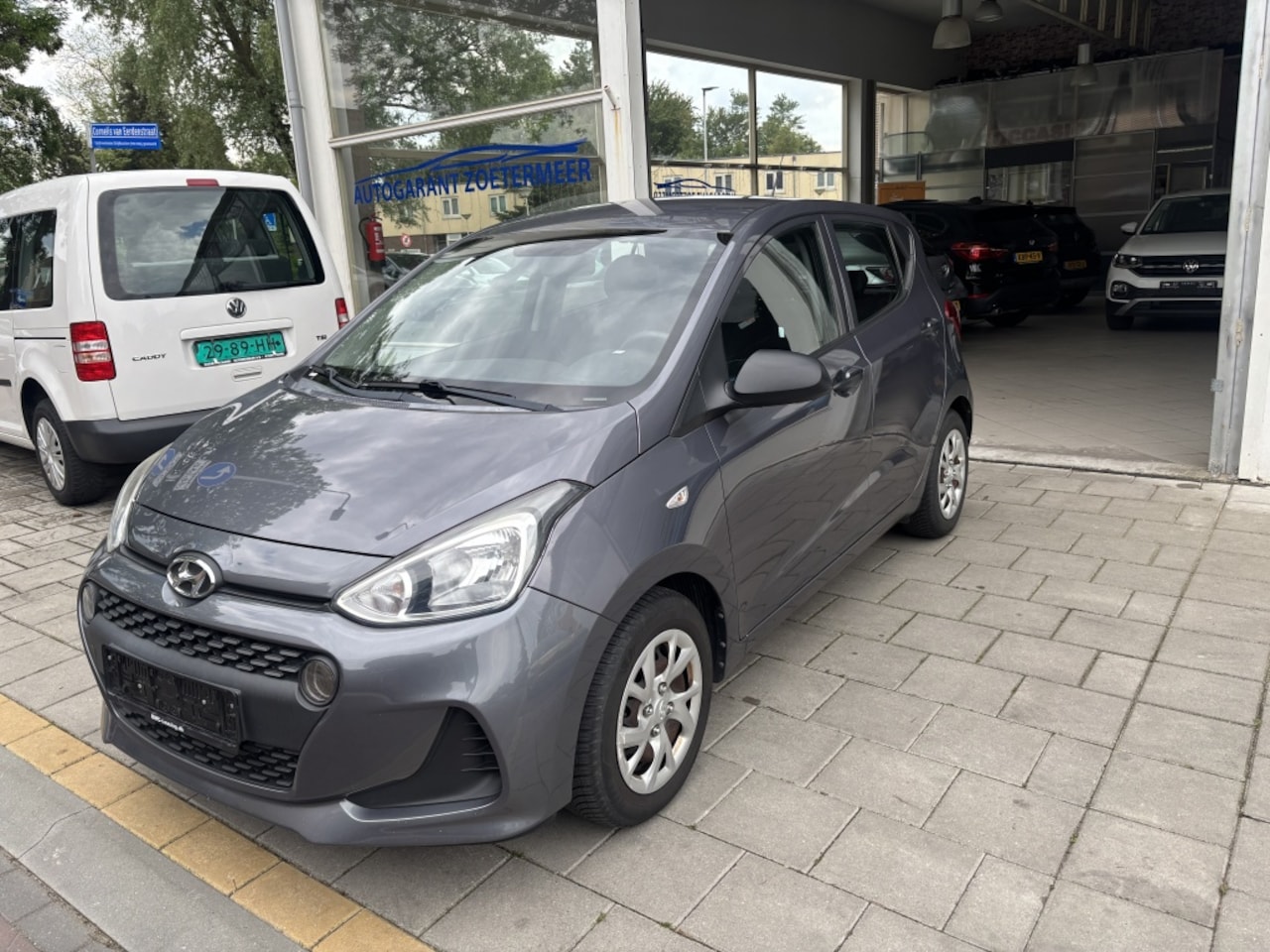 Hyundai i10 - 1.0i i-M. Go! 2017 - AutoWereld.nl