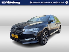 Skoda Superb Combi - 1.4 TSI iV 218pk Business Edition DSG Automaat 18"LM Velgen / Stoelverwarming / Comfortzet
