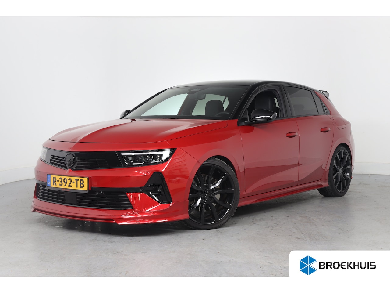 Opel Astra - 1.6 Hybrid GS Line | Irmscher pakket | Trekhaak | Navi | LED | Stoel/Stuurverwarming | AGR - AutoWereld.nl