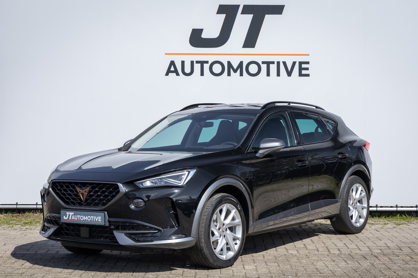 CUPRA Formentor - 1.4 e-Hybrid Bns Soh98% Stoelverwarming | Stuurverwarming | Camera | Pdc | Adaptive cruise - AutoWereld.nl
