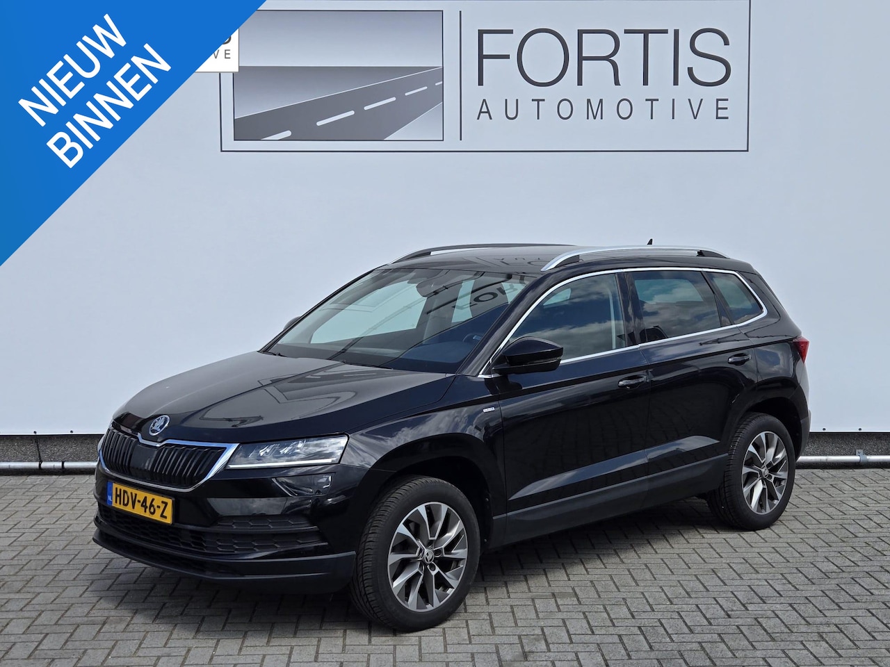 Skoda Karoq - 1.0 TSI Business Edition Plus STOELVERWARMING | MATRIX LED | NAVI | CARPLAY - AutoWereld.nl