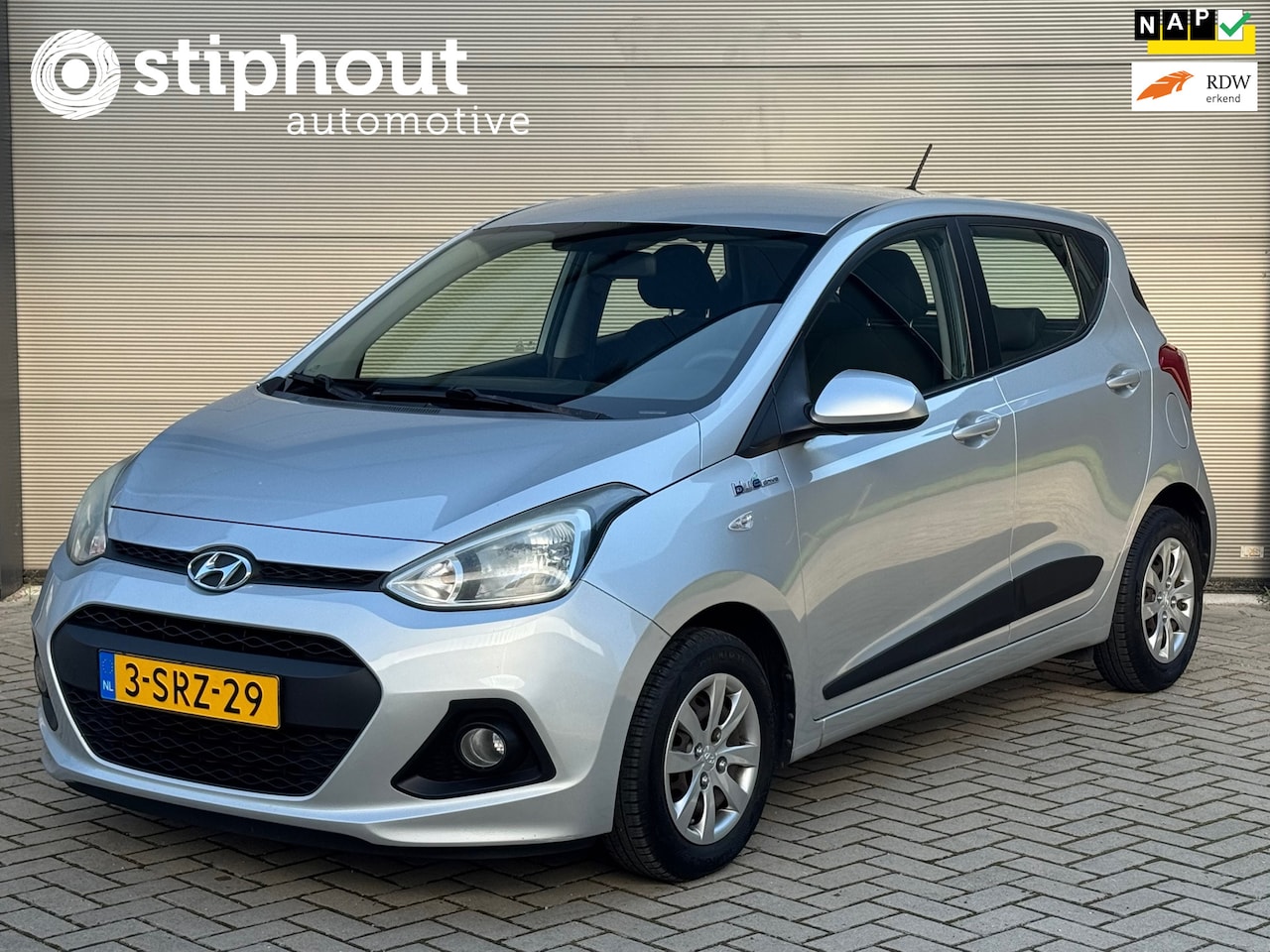 Hyundai i10 - 1.0i i-Motion Comfort | Dealer onderhouden | Topconditie! | Nieuwe APK - AutoWereld.nl