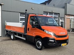 Iveco Daily - 35C14 2.3 375 Laadklep 500kg Trekhaak 3500kg trekgewicht Airco 2-Persoons Open laadbak Pic