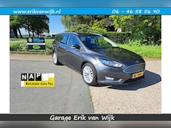 Ford Focus Wagon - 1.0 Titanium Airco/Cruise control/Navigatie