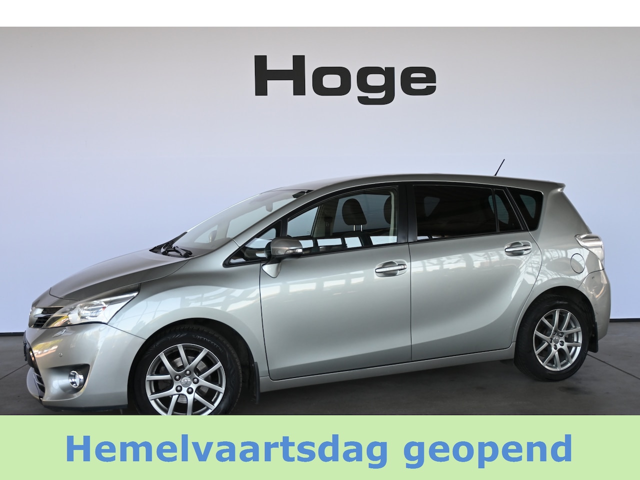 Toyota Verso - 1.6 VVT-i Business Clima Cruise control Navigatie Pdc Stoelverwarming Trekhaak Inruil Moge - AutoWereld.nl