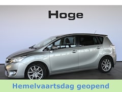 Toyota Verso - 1.6 VVT-i Business Clima Cruise control Navigatie Pdc Stoelverwarming Trekhaak Inruil Moge