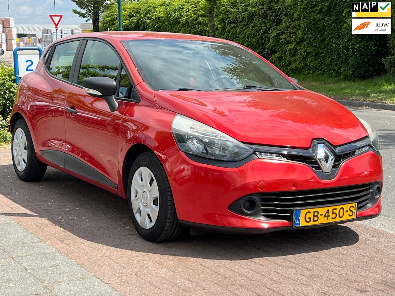 Renault Clio - 0.9 TCe Authentique 0.9 TCe Authentique - AutoWereld.nl
