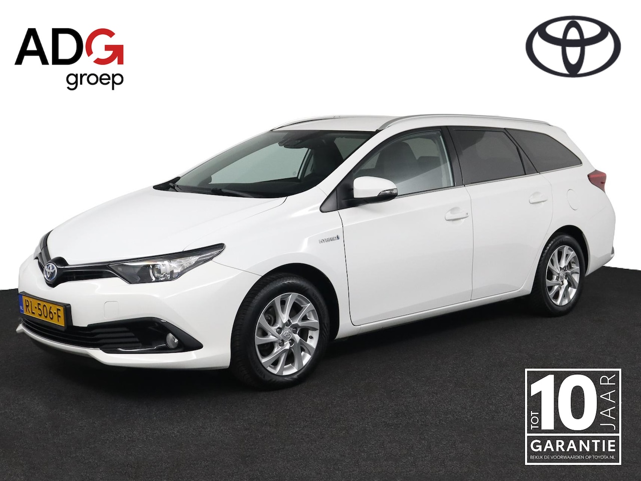 Toyota Auris Touring Sports - 1.8 Hybrid Dynamic Go | Parkeercamera | Cruise Control Keyless | - AutoWereld.nl