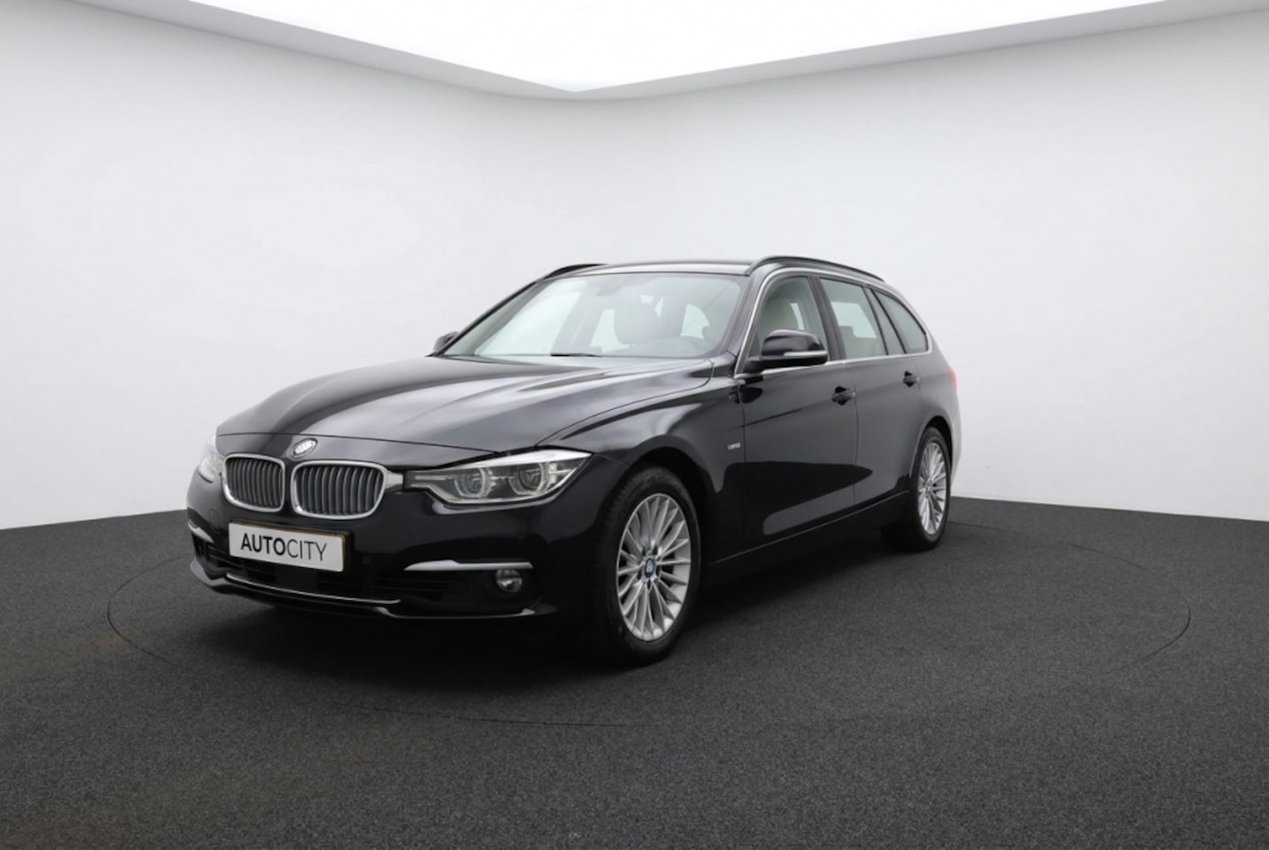 BMW 3-serie Touring - 320 i Luxury Line Purity Pano l Leder l Camera l VOL OPTIES - AutoWereld.nl