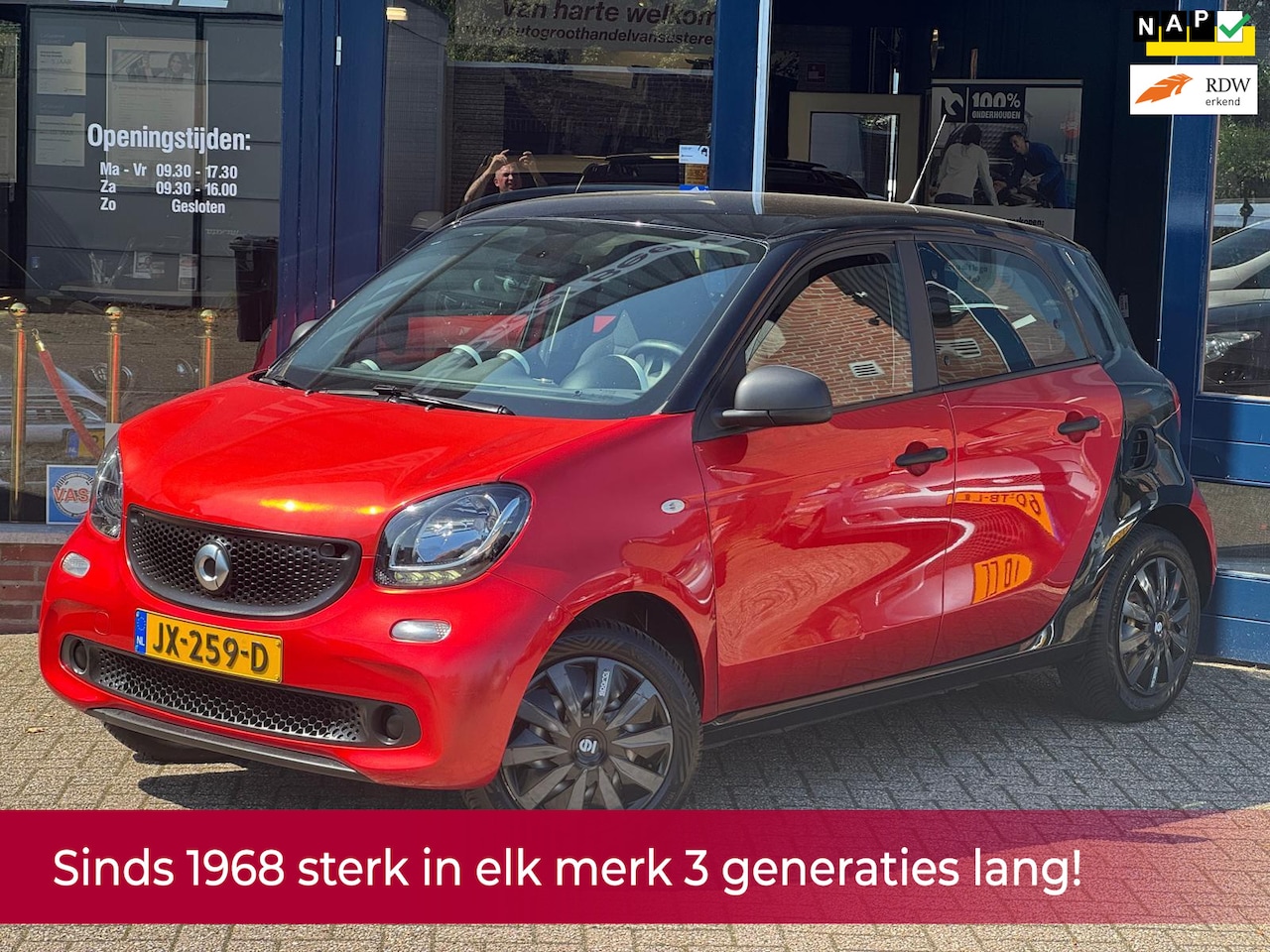Smart Forfour - 1.0 Pure 5 deurs two tone! NL AUTO NAP! Airco l Cruise l LED l MTF-stuur l Elek pakket! TO - AutoWereld.nl