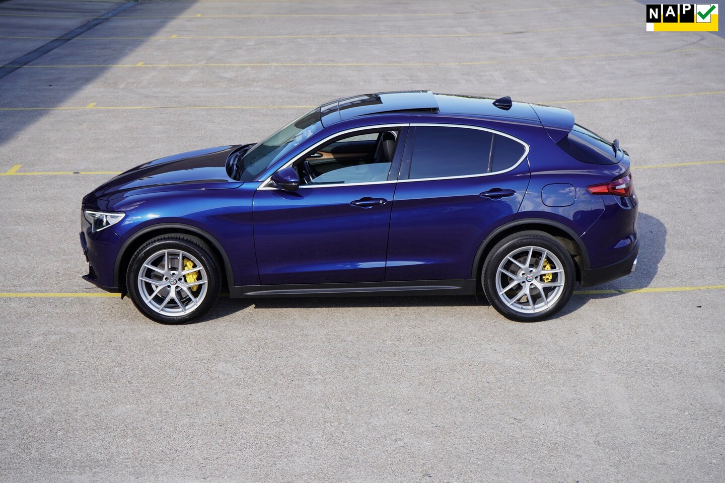 Alfa Romeo Stelvio - 2.0 T AWD Super AWD Q4 Skywindow - AutoWereld.nl