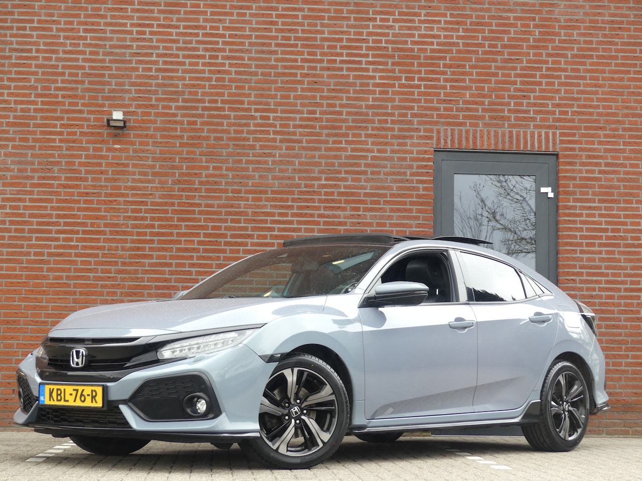 Honda Civic - 1.5 i-VTEC Sport Plus / Panoramadak - AutoWereld.nl