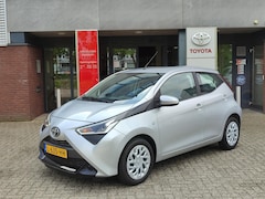 Toyota Aygo - 1.0 VVT-i X-PLAY AUTOMAAT AIRCO APPLE/ANDROID CAMERA EL-RAMEN/SPIEGELS NL-AUTO 1E-EIG